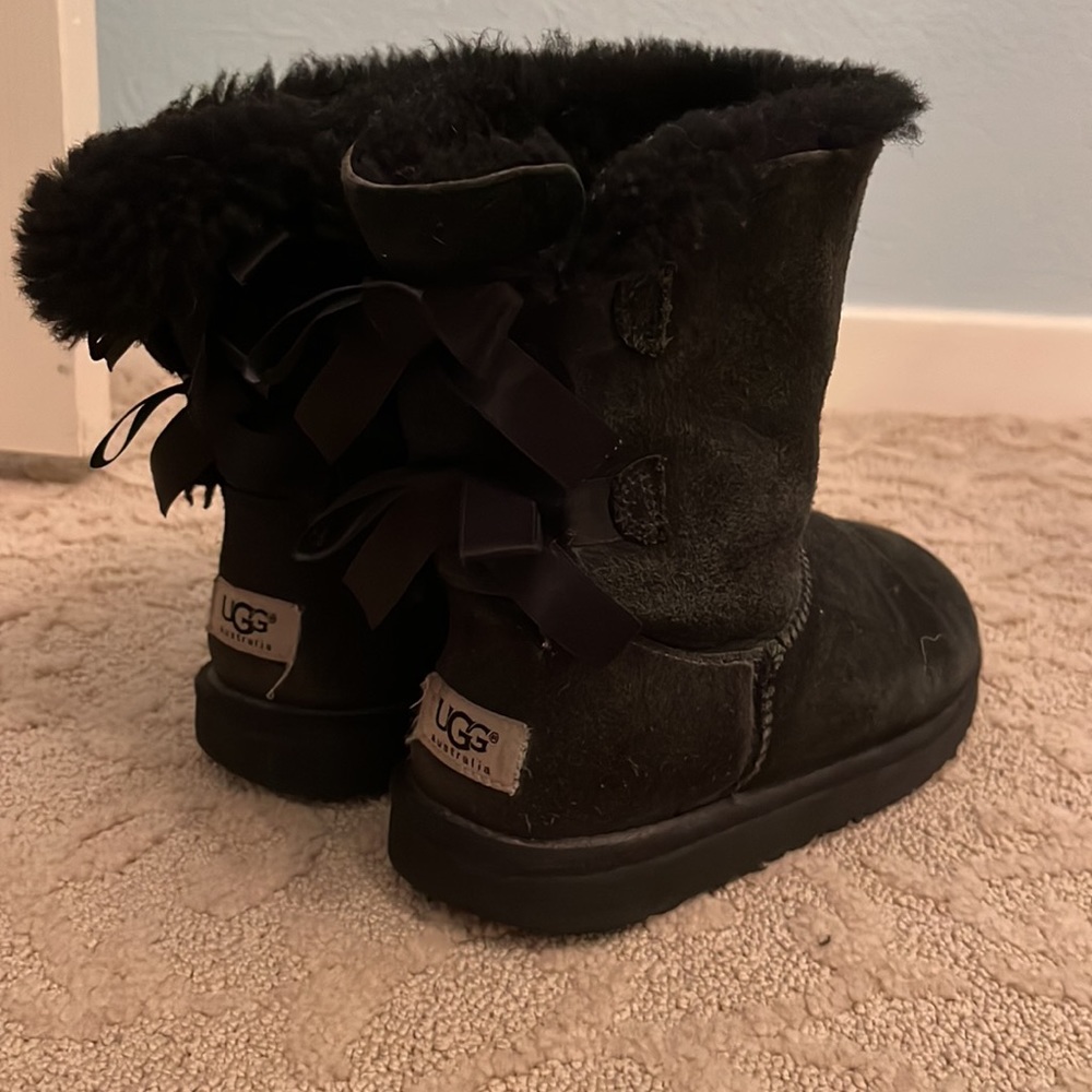 Black Bailey Bow II Uggs